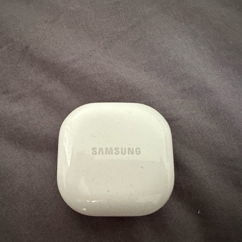 Samsung Galaxy Buds2 Bluetooth handsfree earbuds like new with charging case graphite