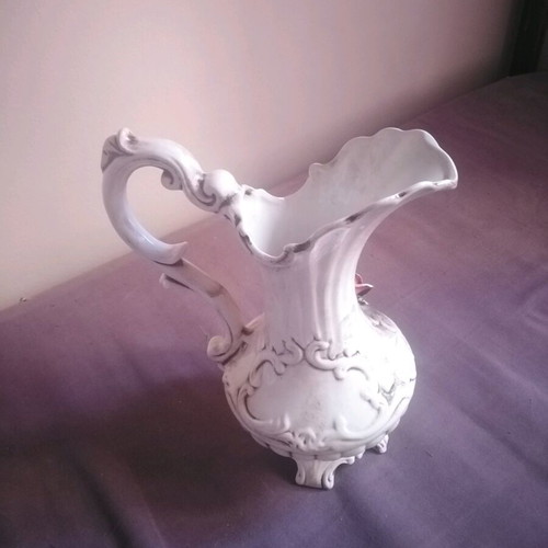 Bassano large collectible amphora jug like new