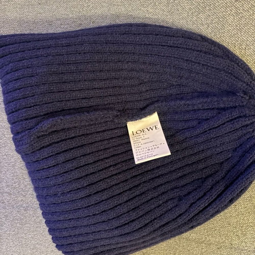 Loewe hat like new, blue, size M/L