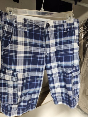 Men's checked bermuda shorts size M new with outer pockets
