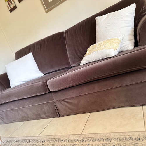 Treci Salotti sofa like new, velvet and wood