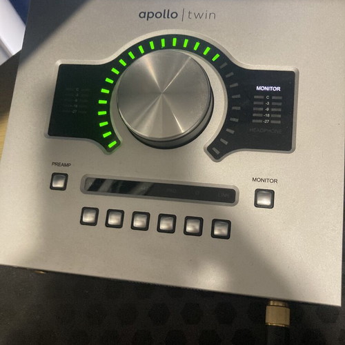 Apollo Twin USB audio interface