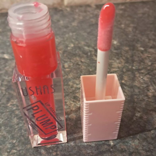 Lip gloss and lip oil set new from Ushas, ilovecosmetics, Radiant, Essence, Golden Rose