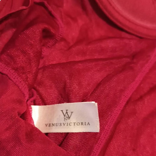 Venus Victoria strapless bodysuit/bustier 80B burgundy new
