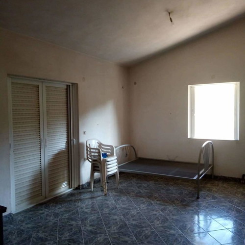 Detached house with two apartments and a floor for shop in Evia