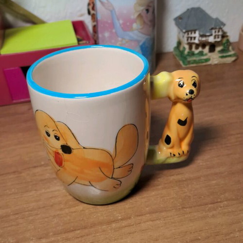 Children's mug used with wear