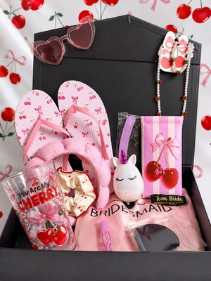 Bridesmaids Gift Box New with Cherry Accessories