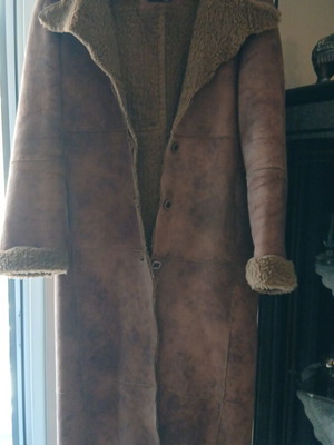 Vintage Mouton Coat Tempo size L, faux suede, like new, brown