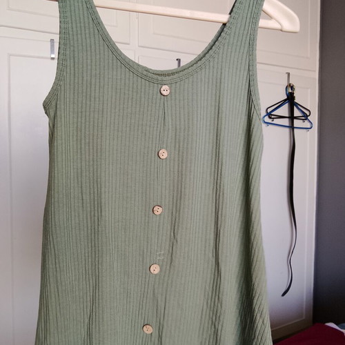Khaki sleeveless top made in Italy like new