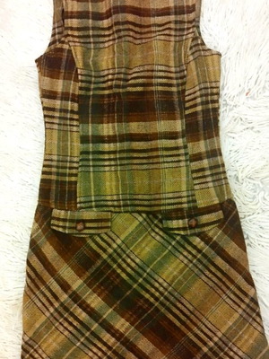 Vintage wool dress used, brown with leather buttons