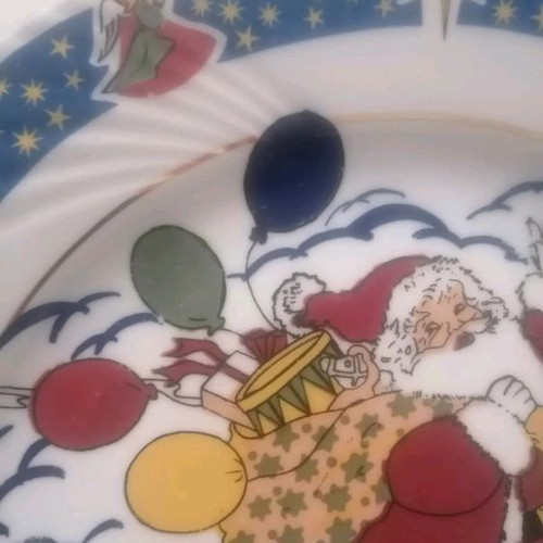 Crown Regent Christmas plate used with Santa Claus 26 cm