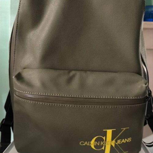 Calvin Klein backpack like new, khaki