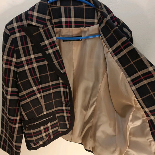 Anonima Basic short check blazer like new, size Medium