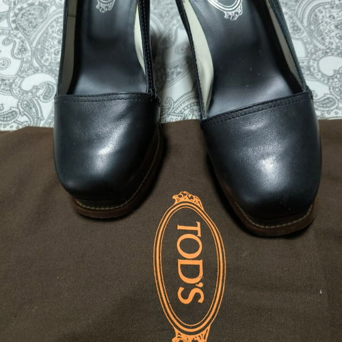 Tod's Zeppa Gomma wedges like new, black leather with braided strap