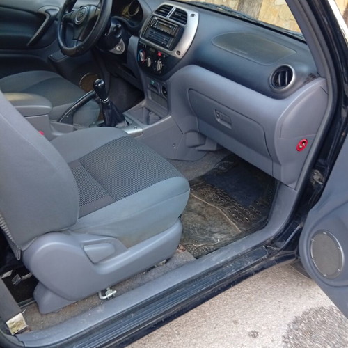 Toyota RAV 4 used 2003 SUV manual with LPG and tow bar
