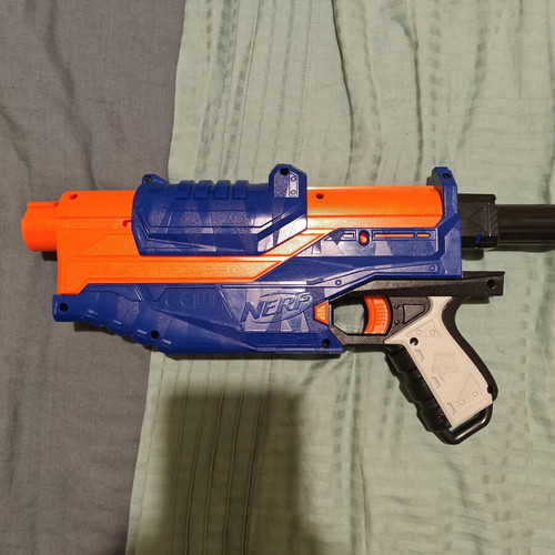 Nerf N-Strike Elite Delta Trooper like new with attachments