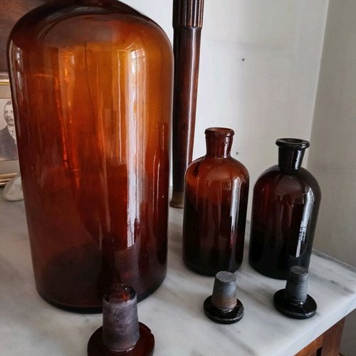 Μπουκάλια φαρμακείου σαν καινούργια, καφέ, σετ 3 τεμαχίων