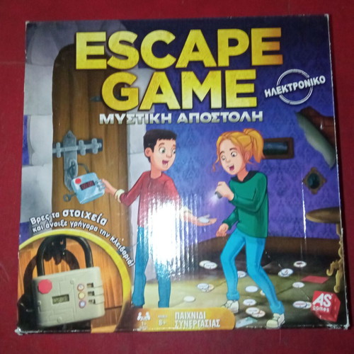 Interactive board game like new 8+