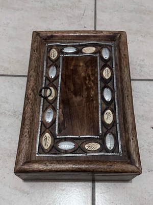 Vintage handmade wooden wall key holder with ethnic style inlay like new