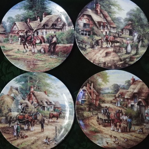 Bradex wall plates set of 4 Wedgwood fine bone china 1992 new