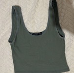 Stradivarius green top size small like new