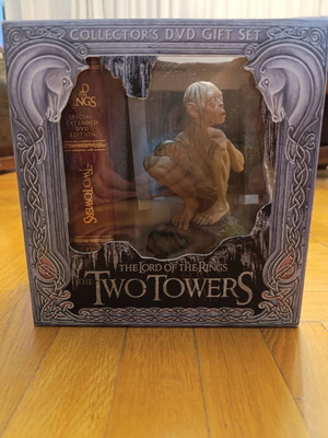 The Lord of the Rings The Two Towers DVD extended edition used with Gollum figure