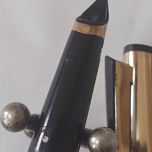Sailor KC300 Deluxe Rocket pen used with 14k gold nib in case