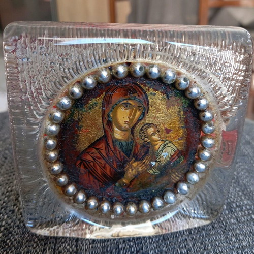 Icon in crystal frame used, silk screen print 9x9 cm
