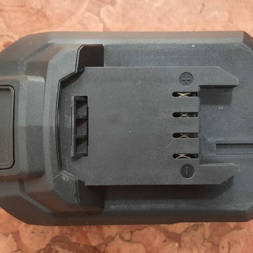 Hyundai Lithium Battery HBAT 20V4A and Charger HCBAT 2-4A used set
