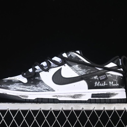 Nike SB Dunk Low Punk Style new black and white handmade sneakers