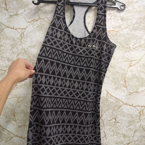Women's sports set with 7/8 leggings and long tank top, sizes S and M