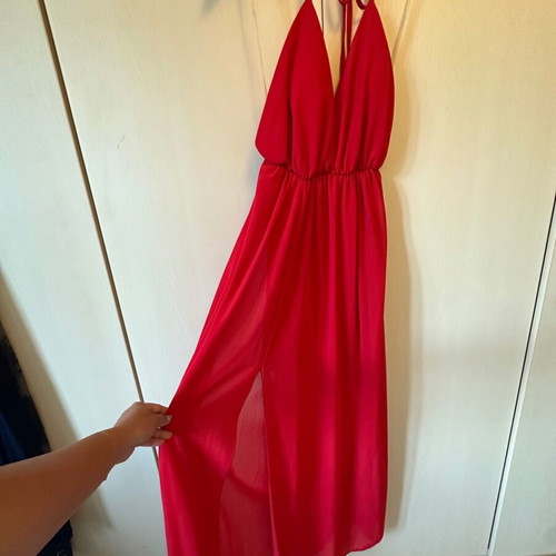Long red backless dress like new, one size