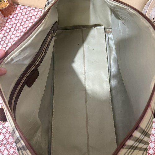 Burberry bag like new