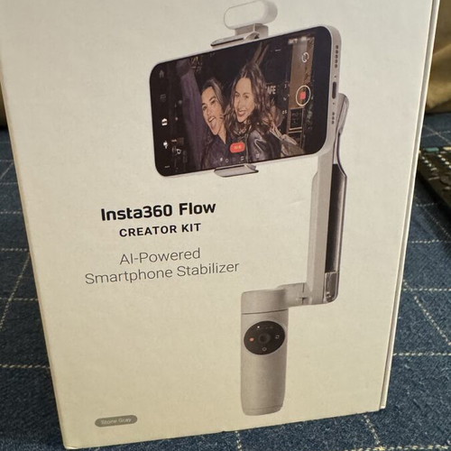 Insta360 Flow Creator Kit new, smartphone stabilizer gimbal
