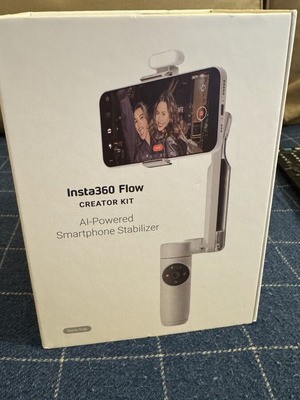 Insta360 Flow Creator Kit new, smartphone stabilizer gimbal