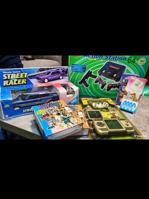 Retro games and consoles used, 90s collectible set
