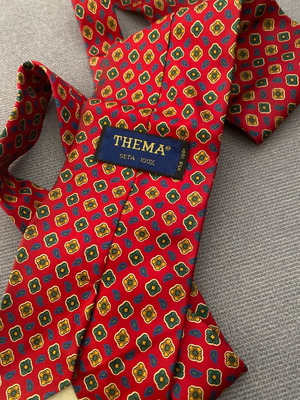 Tie in excellent condition