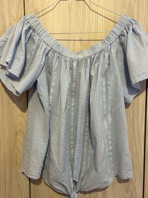 Blue short blouse with off-shoulder used