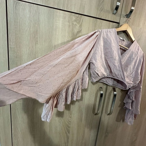 Crop top Jerkins like new, dirty pink with ruffle sleeves