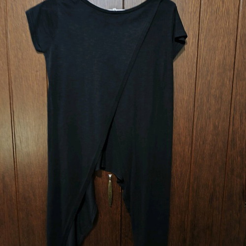 Black blouse with back opening like new, size S