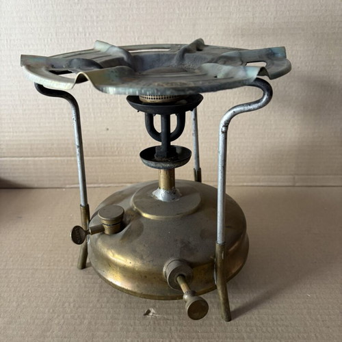 1968 vintage oil stove