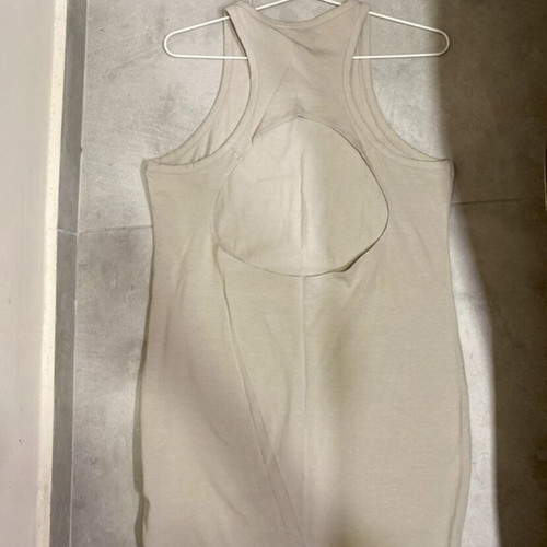 Καλοκαιρινό φόρεμα H&M μπεζ basic με κοψίματα καινούργιο αφόρετο