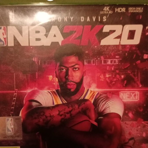 NBA2K17 and NBA2K20 Xbox One like new