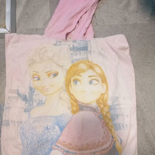Frozen Kids Hooded Bathrobe used