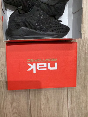 Nak Anatomic αθλητικά σαν καινούργια, μέγεθος 37, μαύρα