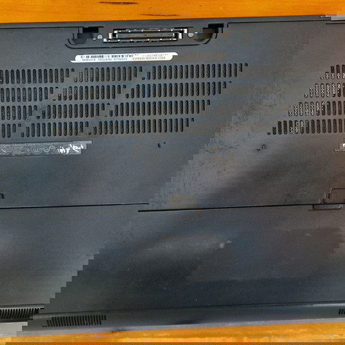 Laptop Dell Latitude E7450 - 14" - i5 - 8 GB RAM  Windows 10 Pro  + Τσάντα μεταφοράς.