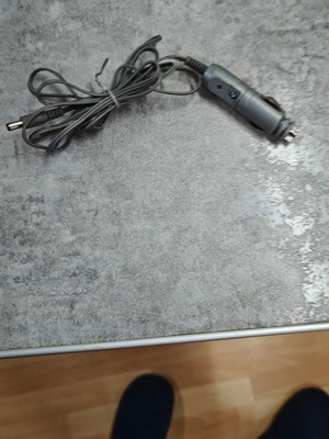 Car charger like new, length 180cm