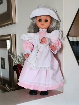 Vintage doll with baby in excellent condition, 1970s, 36 cm tall