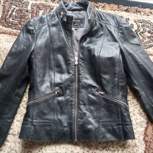 Black women's leather jacket used, small