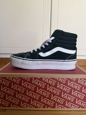 Vans Sk8 High platform αθλητικά σαν καινούργιο, μαύρο και άσπρο